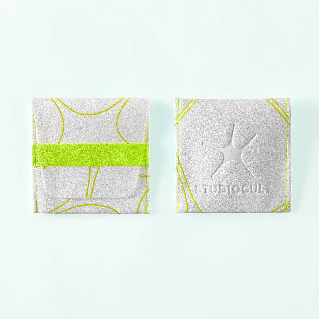 Button Flat Back Earring: Silver / Single