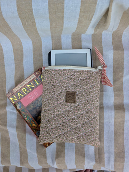 Tea with Nanna Zippered e-Reader/Book Sleeve