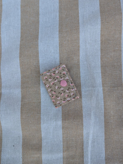 Tea with Nanna Cord Keeper