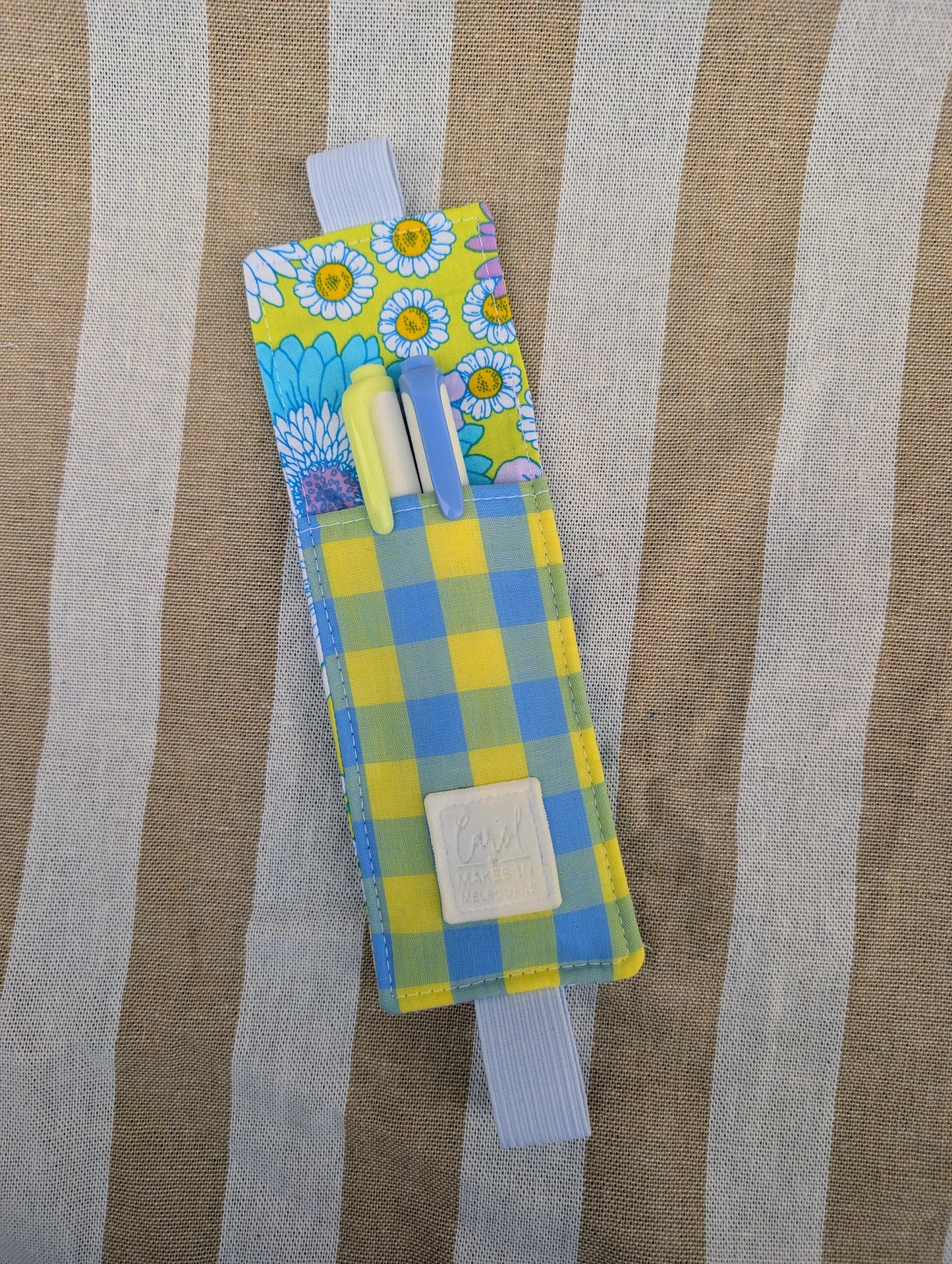 Juliet's Garden Pen Pocket