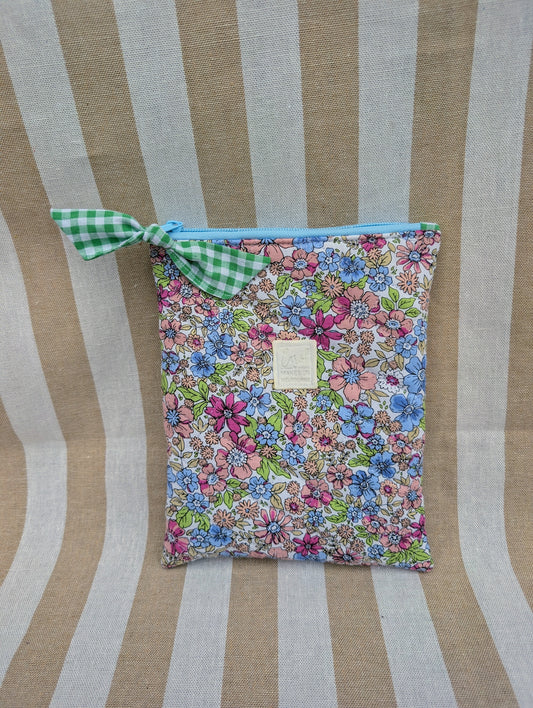 Wildflower Zippered e-Reader/Book Sleeve