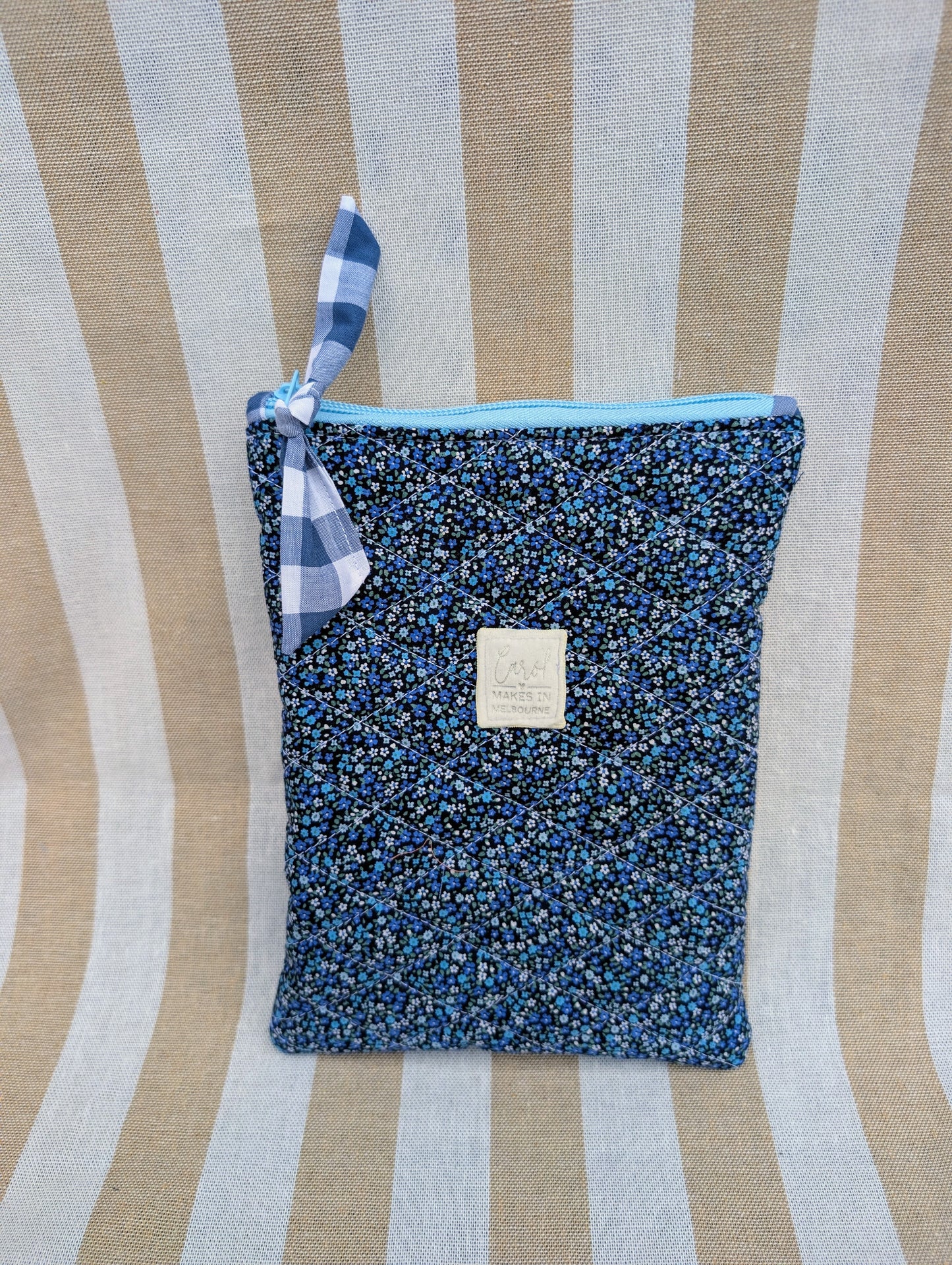 Blueberry Jam Zippered e-Reader/Book Sleeve