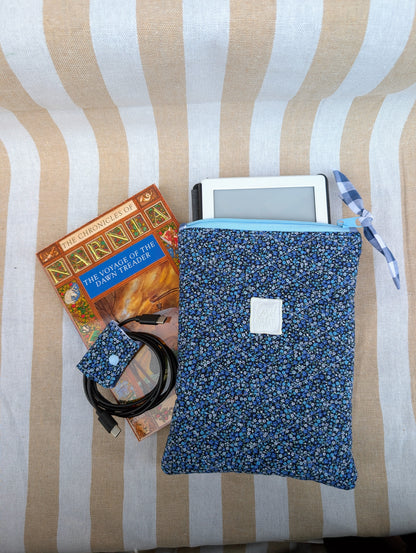 Blueberry Jam Zippered e-Reader/Book Sleeve