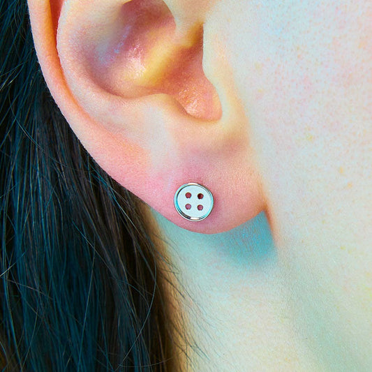 Button Flat Back Earring: Silver / Single